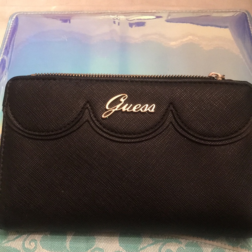 Guess wallet